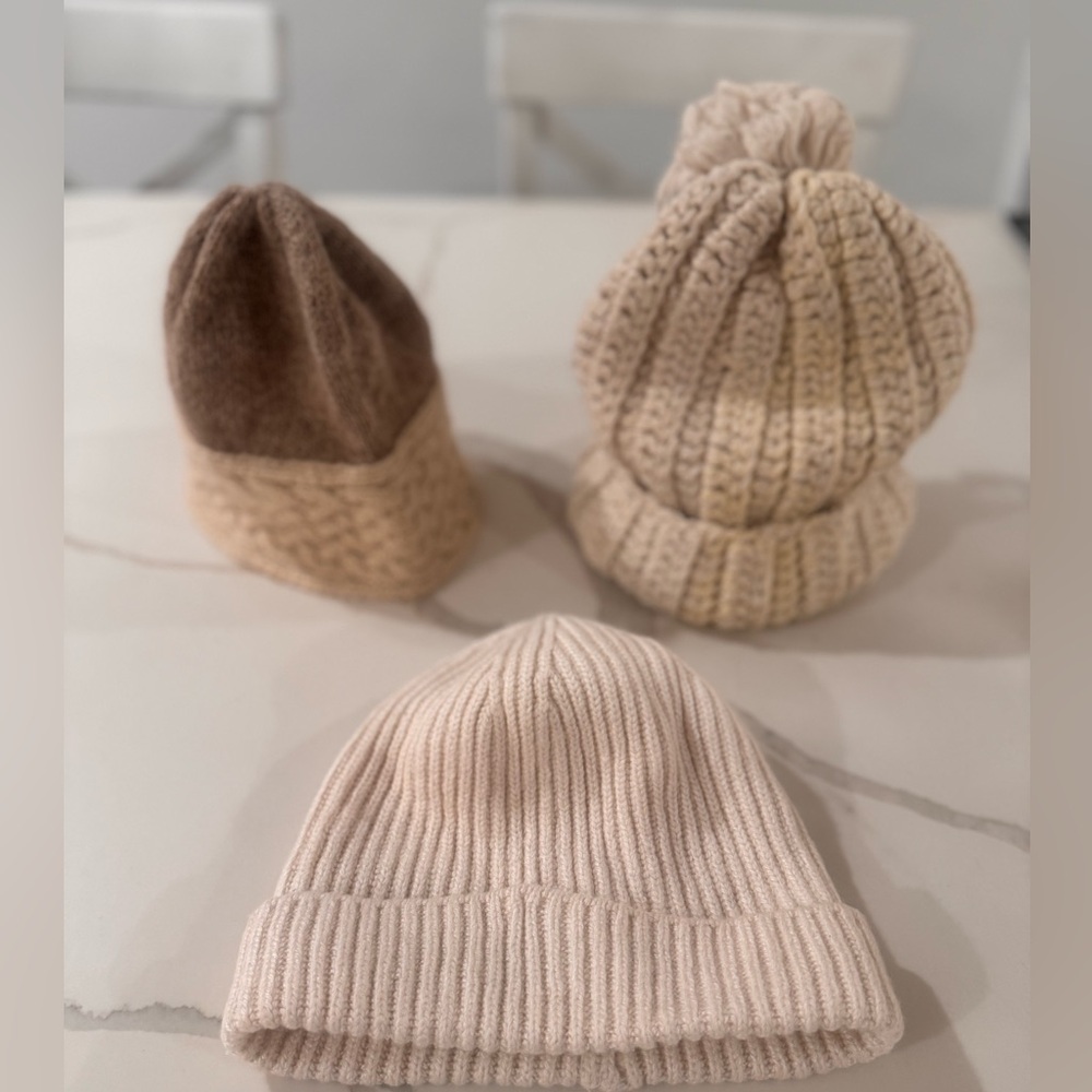 3 Winter Hats - Picture 2 of 3